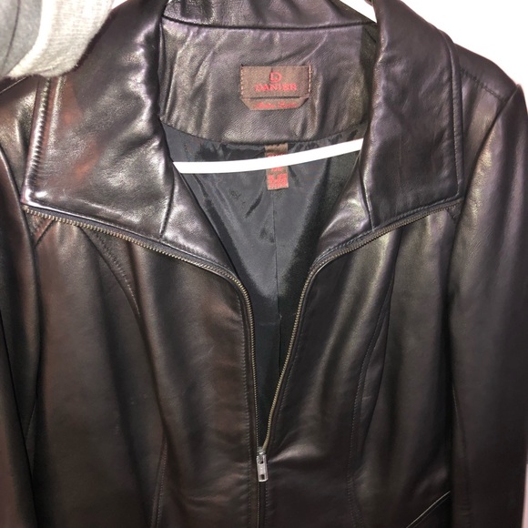 Danier leather jacket - Picture 2 of 3